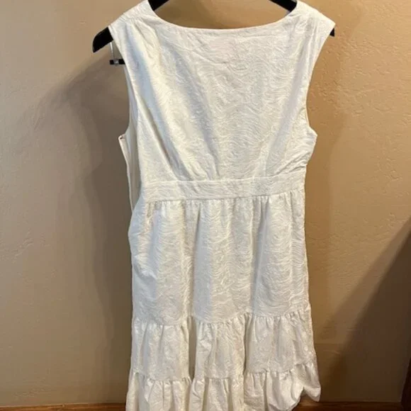 Lilly Pulitzer white dress 10 - Picture 2 of 8